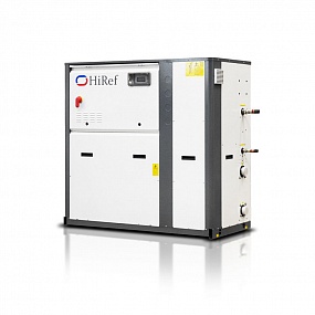 Чиллеры внутренней установки Hiref TSE с конденсатором воздушного охлаждения и спиральными компрессорами холодопроизводительностью от 47 до 706 кВт.